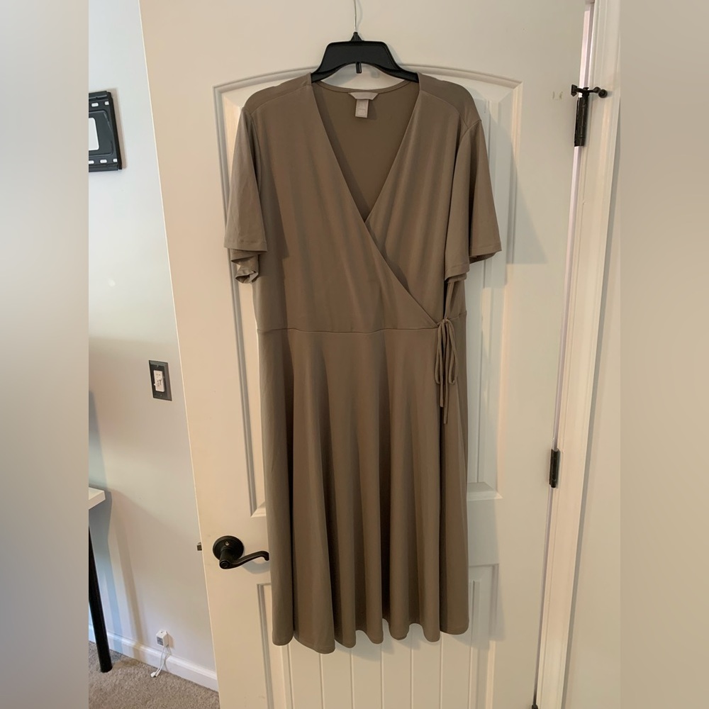HM flutter sleeve wrap dress